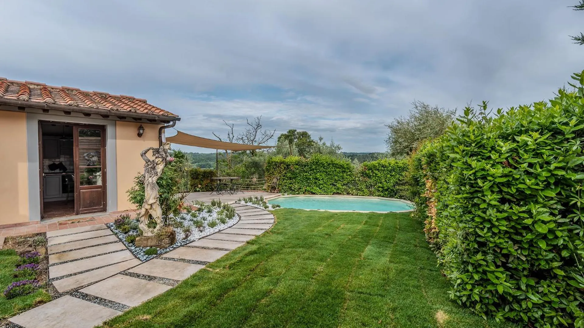 Amis Home Castelnuovo D'elsa إيطاليا